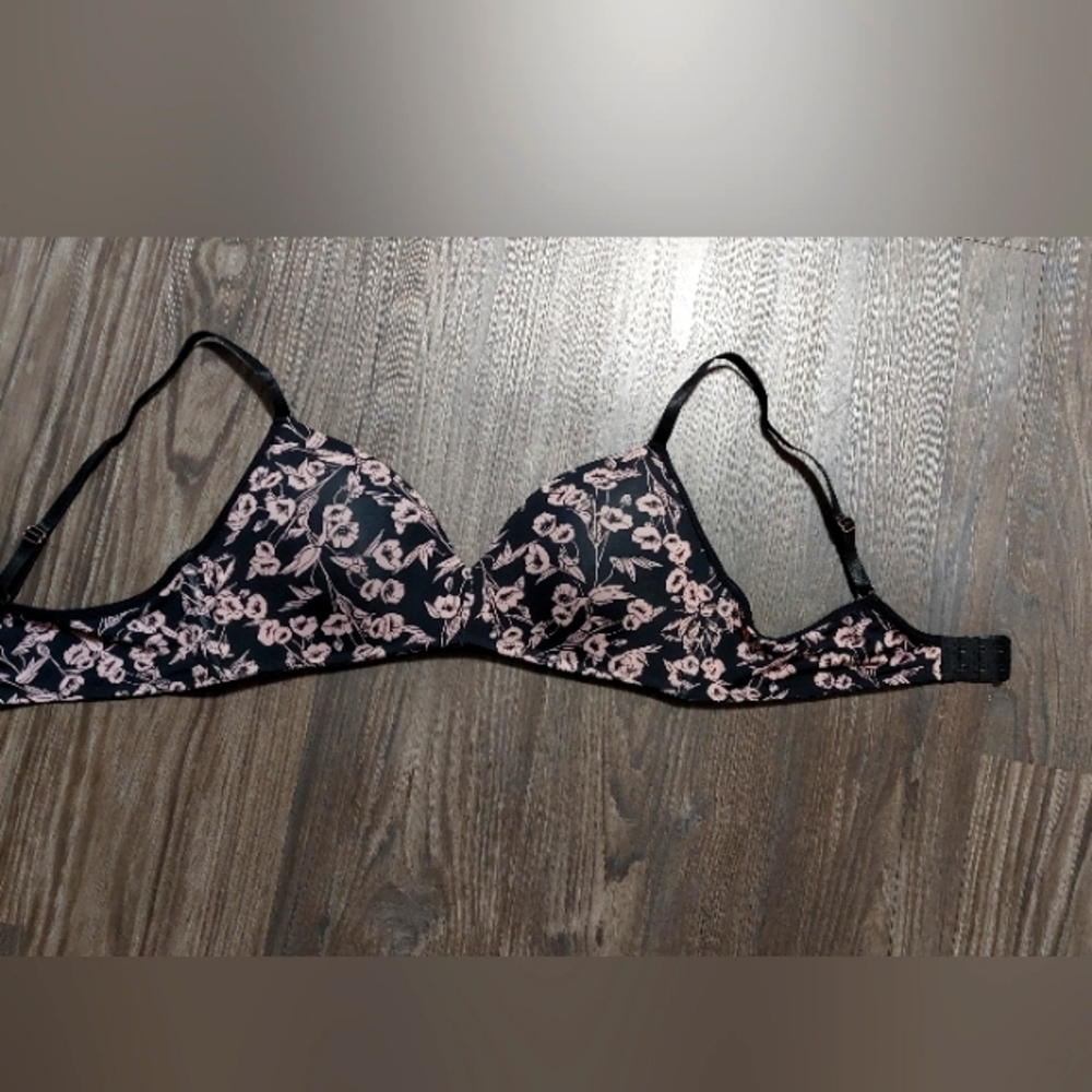 Thalia Sodi Intimates 36B